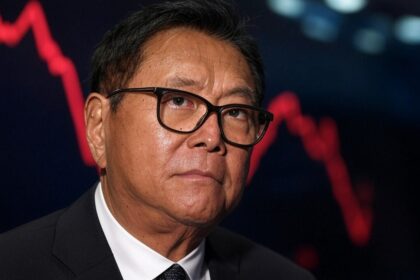 In 10 days it will be known whether Kiyosaki's prophecy is fulfilled or not