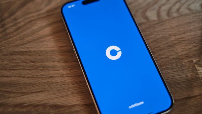 Coinbase plans to launch US permanent crypto futures 24/7