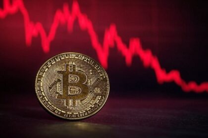 Bitcoin falls below $ 83,000 shortly after starting a key week