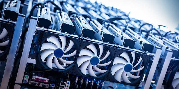 Bitcoin miners are selling more BTC to reach the end of the month: Cryptoquant