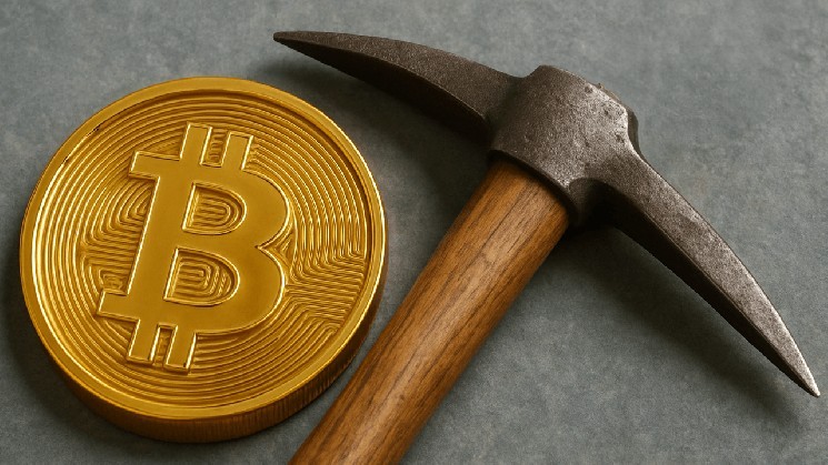 Bitcoin Miners of Public Commerce quote in the sector as the sector sees wide losses