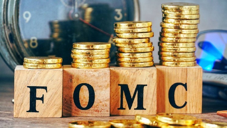 BTC holds over $105,000 more than FOMC