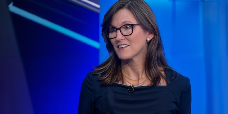 Ark Invest sells $8.7 million worth of Bitcoin ETF shares.