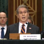 Anyone who does not want the Clarity law should move to El Salvador