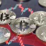 "Bitcoin is preparing to give a sell signal": Peter Brandt